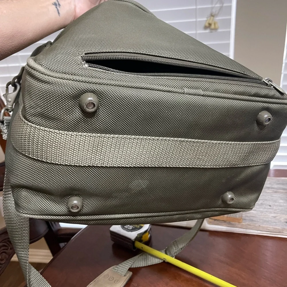 Briggs & Riley Hanging Carry-On Travel Bag
